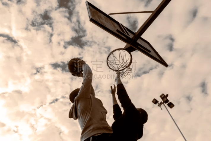 英媒：西汉姆联1月瞄准葡超射手王，菲尔克鲁格或回德甲