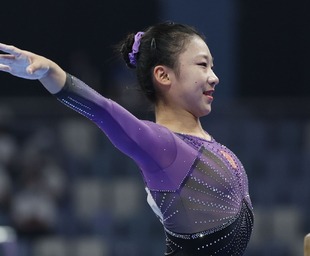 2米26张子宇又被弃用？女篮争冠热门加时取胜：宫鲁鸣又该头疼了